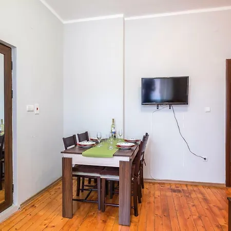 Lion's Bridge Guest house